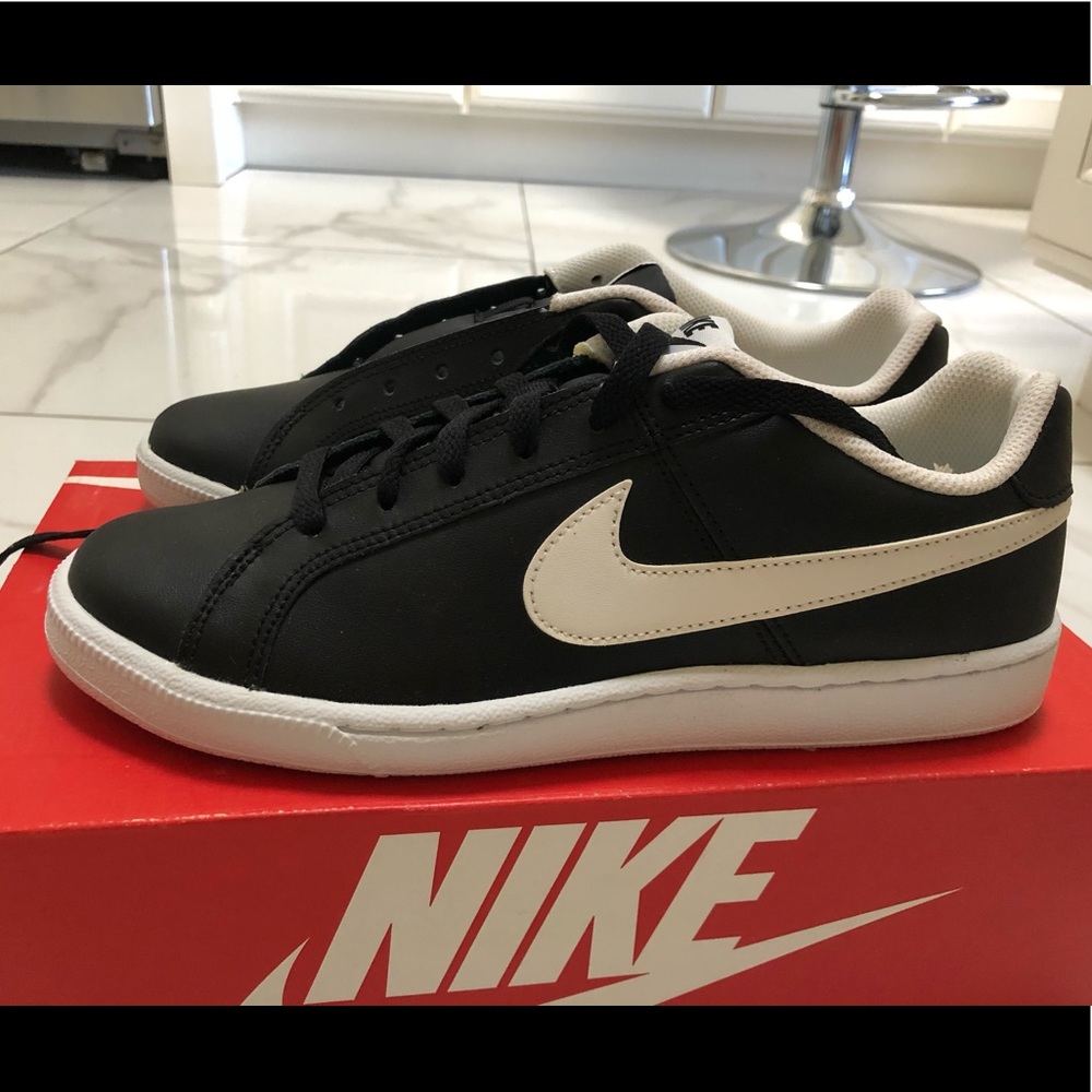 Nike Men’s Court Royale Sneakers Size 7.5, NEW